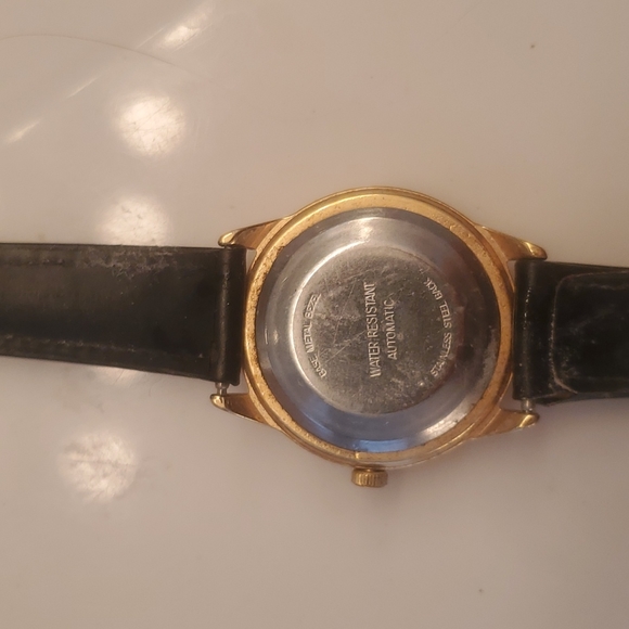 Man Timex automatic rare   man's  automatic water resistance like 20 year rare. - Picture 3 of 3